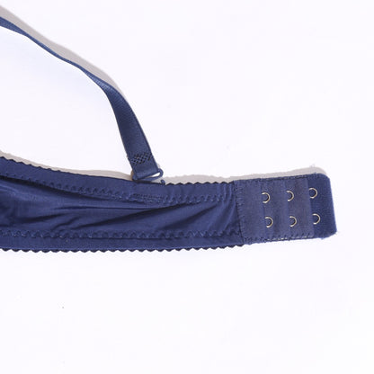 COMFORTABLE EMBROIDERED PUSH-UP PADDED BRA